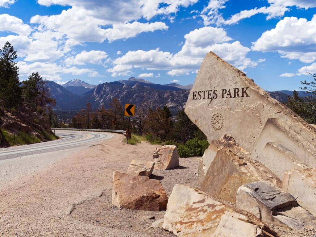 Estes Park Sign
